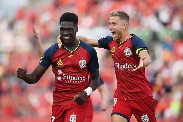 张镇麟20分辽宁胜福建 孙铭徽13+11广厦胜江苏