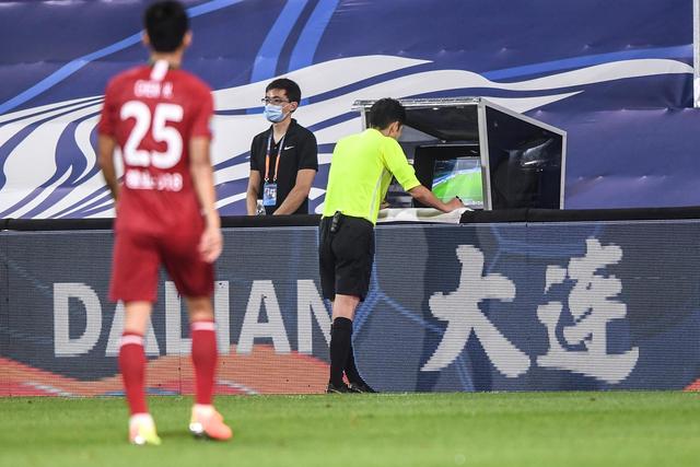 阿莫林：相信自己是曼联主帅最合适人选